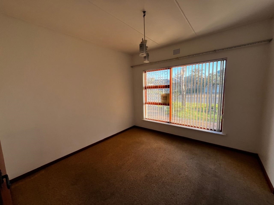 3 Bedroom Property for Sale in Langerug Western Cape